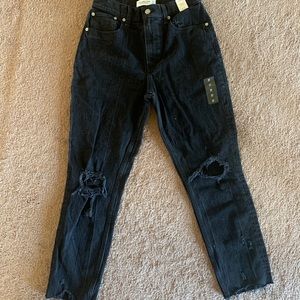 Abercrombie and Fitch high rise mom jeans. Size 27